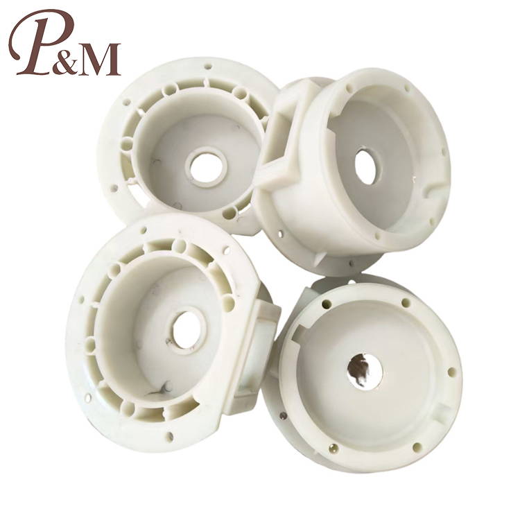 Пластиковые колпачки и затворы формовочные